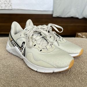 Nike Legend Essential 2 Premium Leopard Shoes